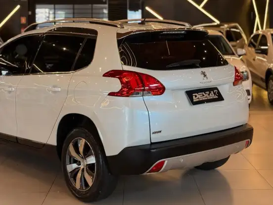 PEUGEOT-2008-2017