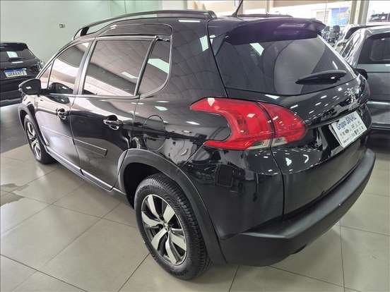 PEUGEOT-2008-2019