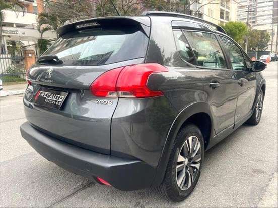 PEUGEOT-2008-2022