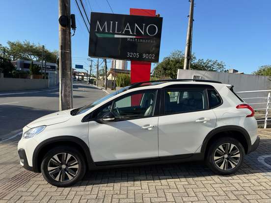 PEUGEOT-2008-2020