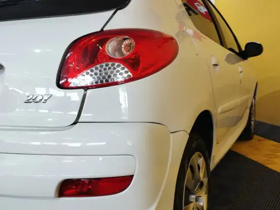 PEUGEOT-207-1.4 SEDAN ACTIVE 8V FLEX 4P MANUAL PEUGEOT-207-2013