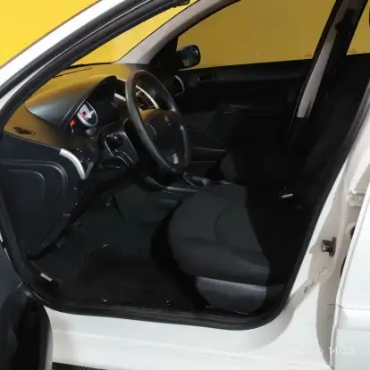 PEUGEOT-207-2013