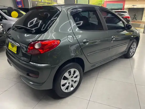 PEUGEOT-207-1.4 XR 8V FLEX 4P MANUAL PEUGEOT-207-2010