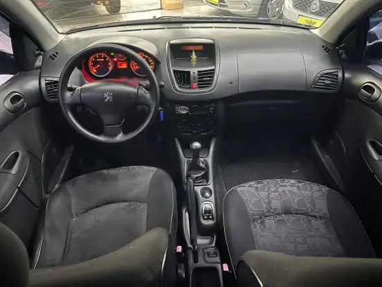 PEUGEOT-207-1.4 XR 8V FLEX 4P MANUAL PEUGEOT-207-2010