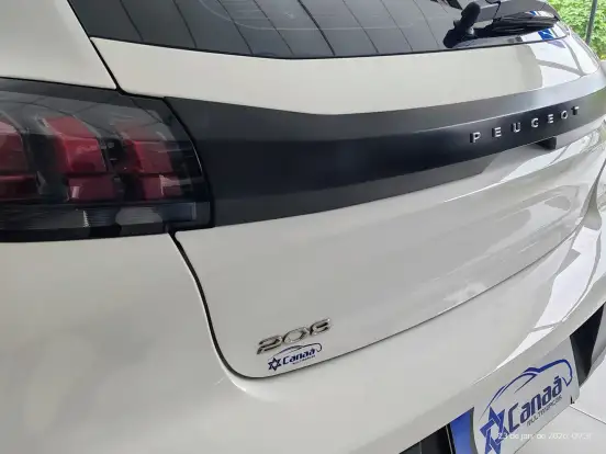 PEUGEOT-208-2023