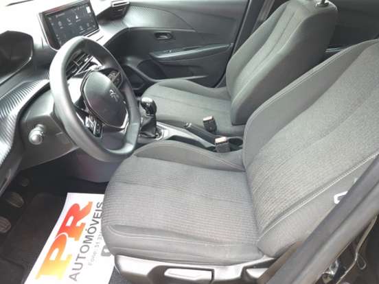 PEUGEOT-208-2024