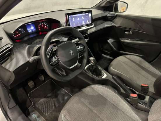 PEUGEOT-208-2024