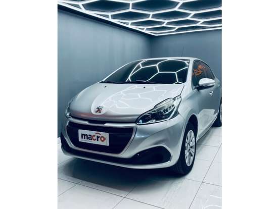 PEUGEOT-208-2017