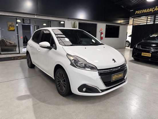 PEUGEOT-208-2017