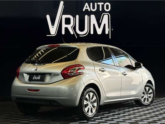 PEUGEOT-208-2015