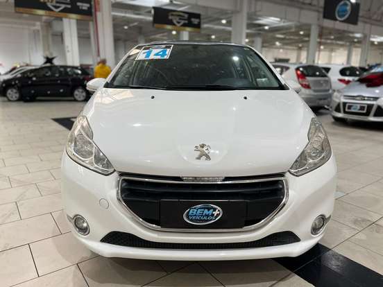 PEUGEOT-208-2013
