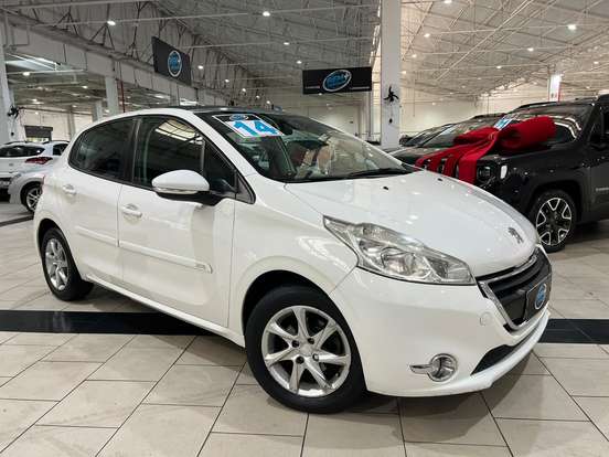 PEUGEOT-208-2013