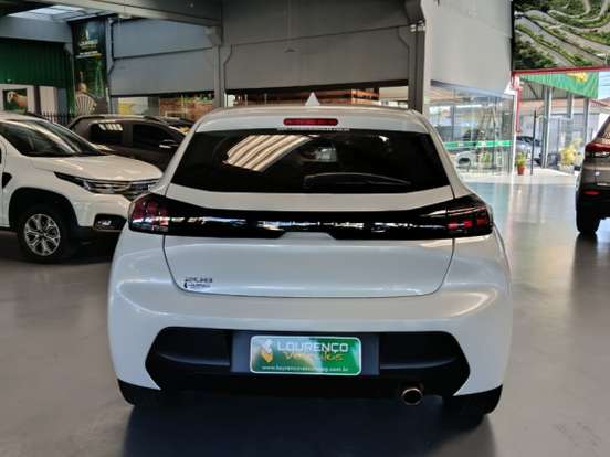 PEUGEOT-208-2022