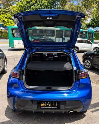 PEUGEOT-208-2021