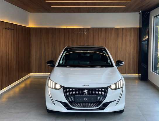 PEUGEOT-208-2022