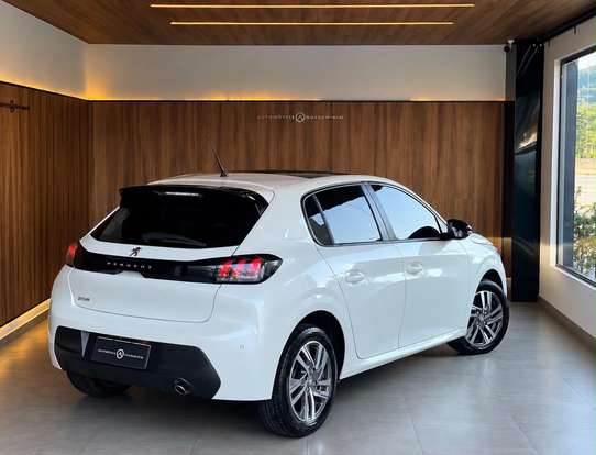 PEUGEOT-208-2022