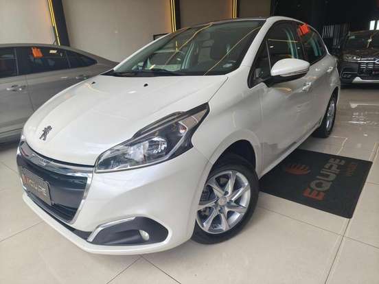 PEUGEOT-208-2016