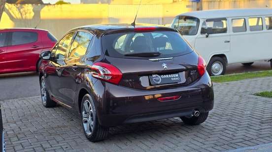 PEUGEOT-208-2014