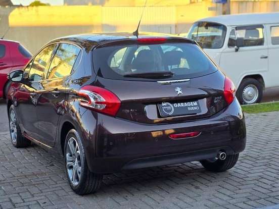 PEUGEOT-208-1.6 GRIFFE 16V FLEX 4P AUTOMÁTICO PEUGEOT-208-2014