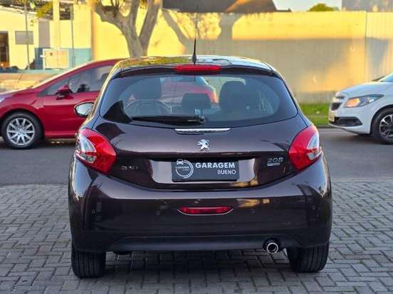 PEUGEOT-208-1.6 GRIFFE 16V FLEX 4P AUTOMÁTICO PEUGEOT-208-2014