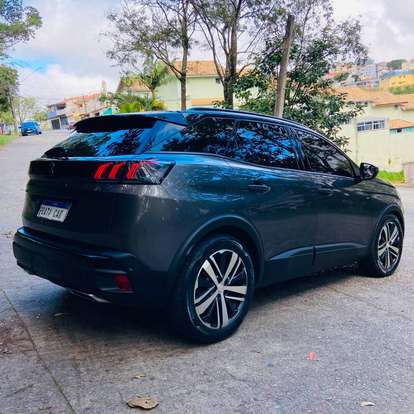 PEUGEOT-3008-2021