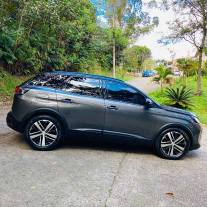 PEUGEOT-3008-2021