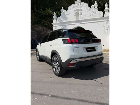 PEUGEOT-3008-2019