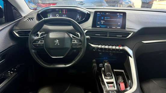 PEUGEOT-3008-2019