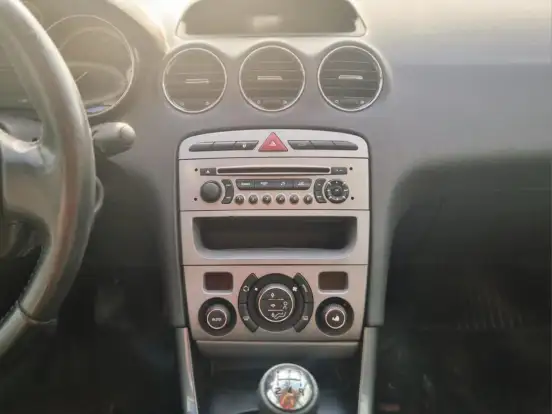 PEUGEOT-308-2012