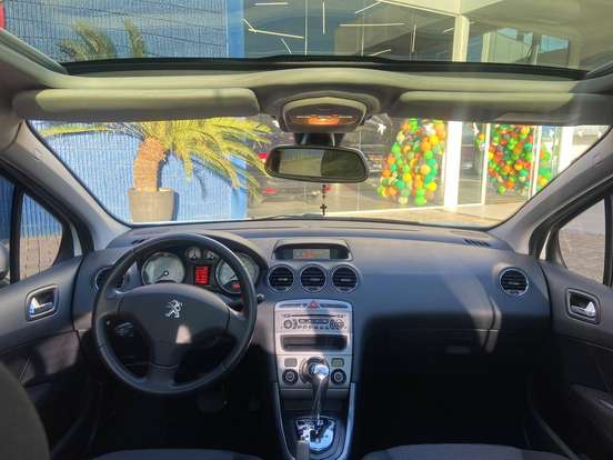 PEUGEOT-308-2014