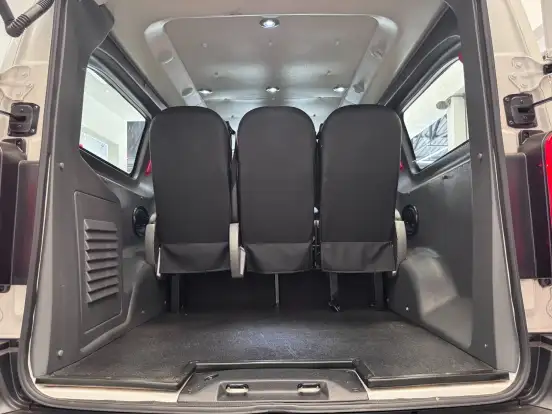 PEUGEOT-EXPERT-2022