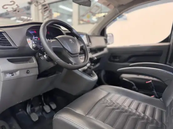 PEUGEOT-EXPERT-1.6 BLUEHDI DIESEL MINIBUS MANUAL PEUGEOT-EXPERT-2018