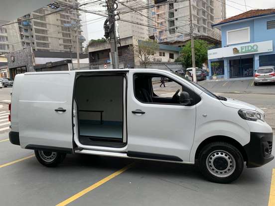 PEUGEOT-EXPERT-1.5 BLUEHDI DIESEL CARGO MANUAL PEUGEOT-EXPERT-2023