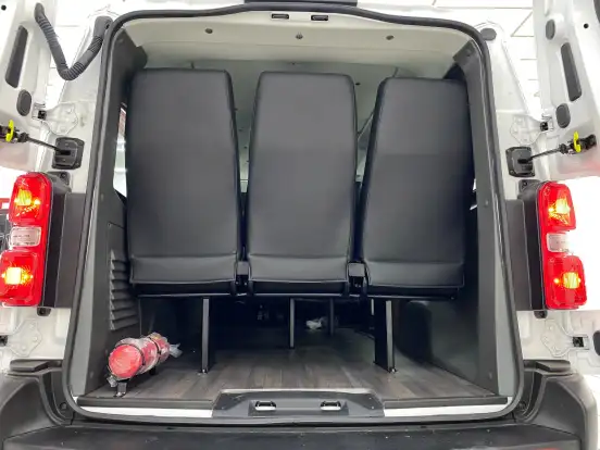 PEUGEOT-EXPERT-2025