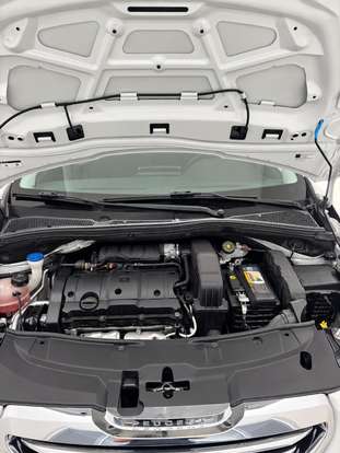 PEUGEOT-2008-2015