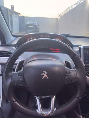 PEUGEOT-2008-1.6 16V FLEX ALLURE 4P AUTOMÁTICO PEUGEOT-2008-2015
