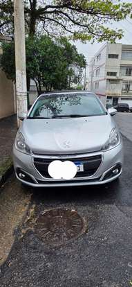 PEUGEOT-208-1.6 GRIFFE 16V FLEX 4P AUTOMÁTICO PEUGEOT-208-2018