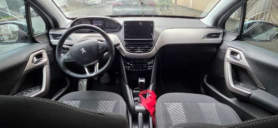 PEUGEOT-208-1.6 GRIFFE 16V FLEX 4P AUTOMÁTICO PEUGEOT-208-2018