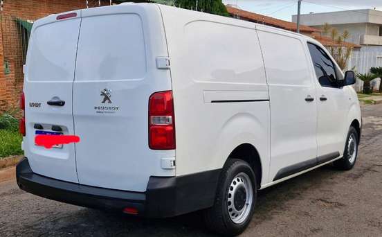 PEUGEOT-EXPERT-2022