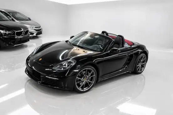 PORSCHE-718-2022