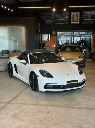 PORSCHE-718-2025