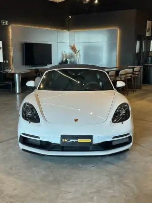PORSCHE-718-2025