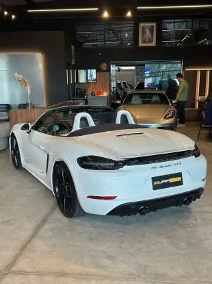 PORSCHE-718-2025