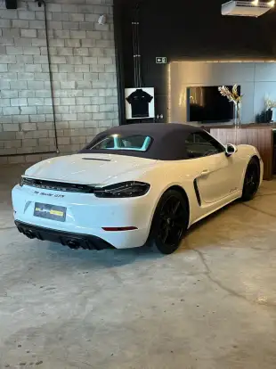 PORSCHE-718-2025
