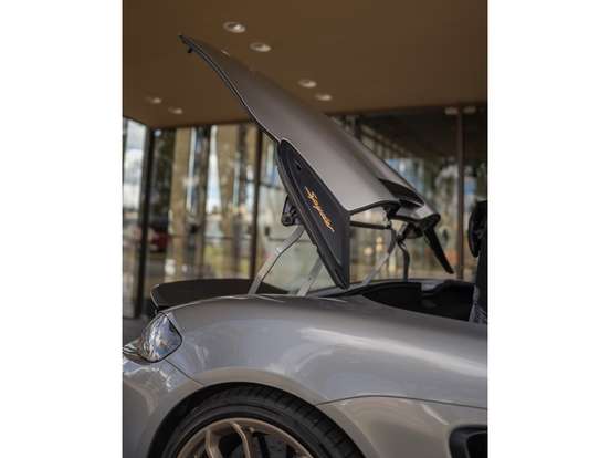 PORSCHE-718-2023