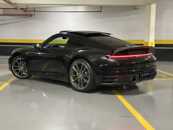PORSCHE-911-2024