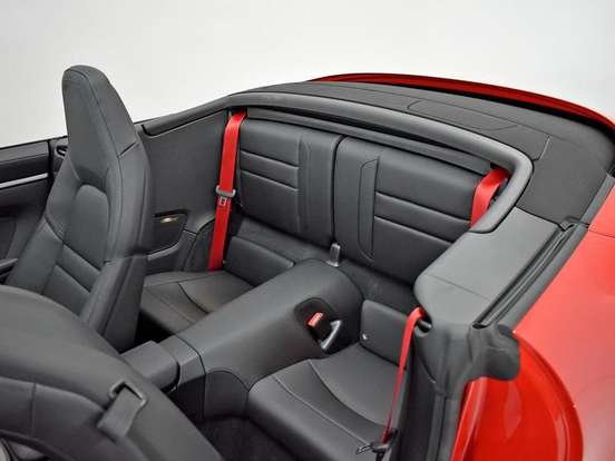 PORSCHE-911-3.0 24V H6 GASOLINA CARRERA CABRIOLET PDK PORSCHE-911-2025