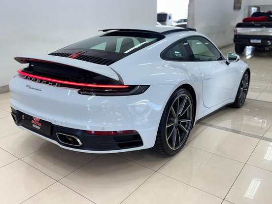 PORSCHE-911-2019