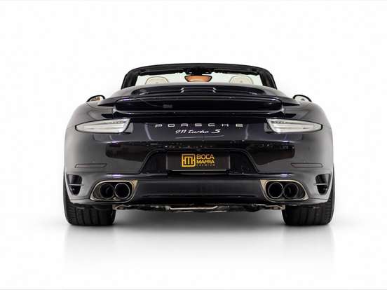 PORSCHE-911-2015