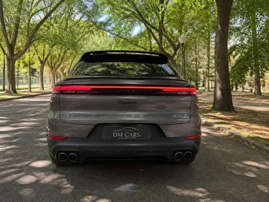 PORSCHE-CAYENNE-2024